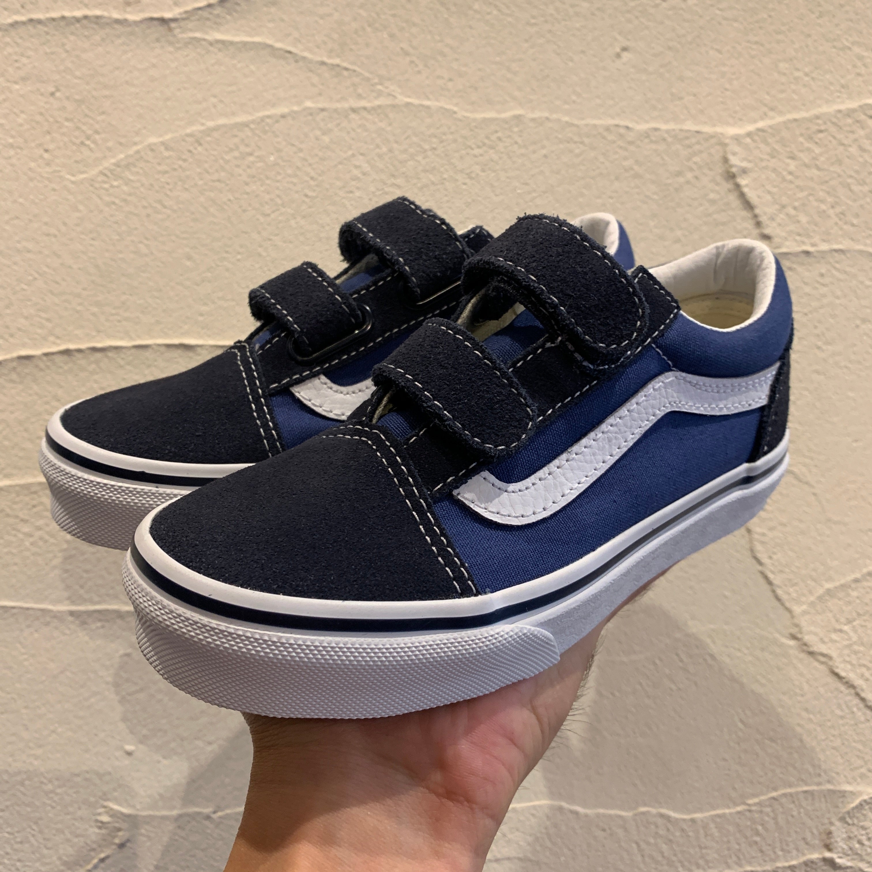 Vans Little Kids Old Skool V Shoe Navy Blue / True White