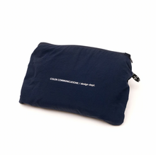 画像をギャラリービューアに読み込む, [COLOR COMMUNICATIONS] JACKET / DRIP EMB PACKABLE ANORAK - NAVY
