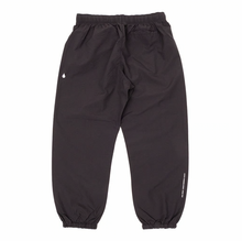 画像をギャラリービューアに読み込む, [COLOR COMMUNICATIONS] DRIP EMB LETTER NYLON - CHARCOAL
