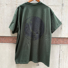 画像をギャラリービューアに読み込む, [RIVERBIRCH] “FISH” DAISUKE MURAI DESIGN POCKET T SHIRTS - F.GREEN
