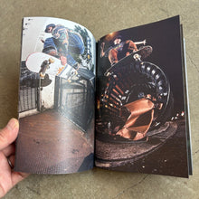 画像をギャラリービューアに読み込む, [UGLY WEAPON] “NYC TIMES” PHOTO BY KOHEI HAYASHI - ZINE
