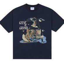 画像をギャラリービューアに読み込む, [GRAND COLLECTION] Geese Of Grand Tee - Midnight Navy
