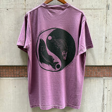 画像をギャラリービューアに読み込む, [RIVERBIRCH]&nbsp;“DAISUKE MURAI” T-Shirts - BERRY
