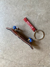 画像をギャラリービューアに読み込む, [INDEPENDENT] RED CURB KEY CHAIN
