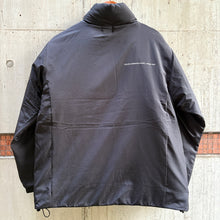 画像をギャラリービューアに読み込む, [COLOR COMMUNICATIONS] JACKET / DRIP EMB STAND COLLAR - BLACK
