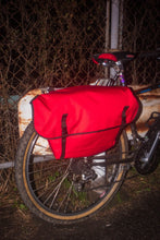 画像をギャラリービューアに読み込む, [Zubari packs] Passenger - RED
