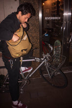 画像をギャラリービューアに読み込む, [Zubari packs] Passenger - BROWN
