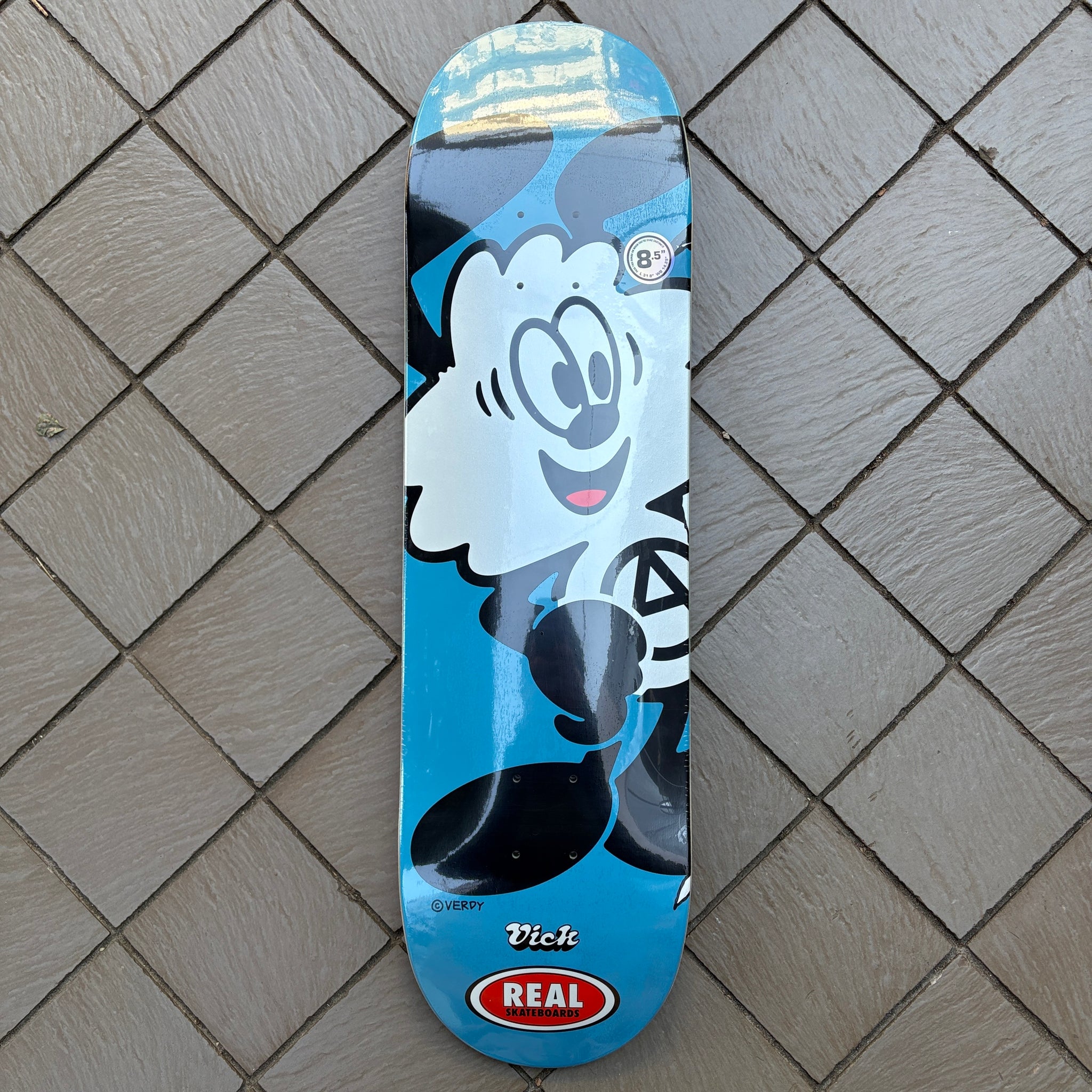 REAL – RIVERBIRCH SKATESHOP