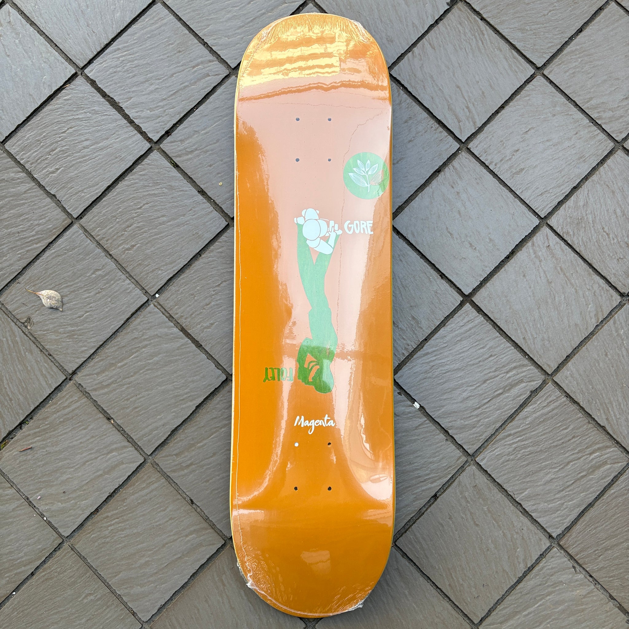 8.1 – RIVERBIRCH SKATESHOP