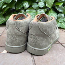 画像をギャラリービューアに読み込む, [BEAUTIFUL PLANET] CATALYST - Olive suede
