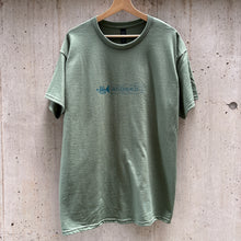 画像をギャラリービューアに読み込む, [RIVERBIRCH] TRUMPET TEE - OLIVE / GREEN
