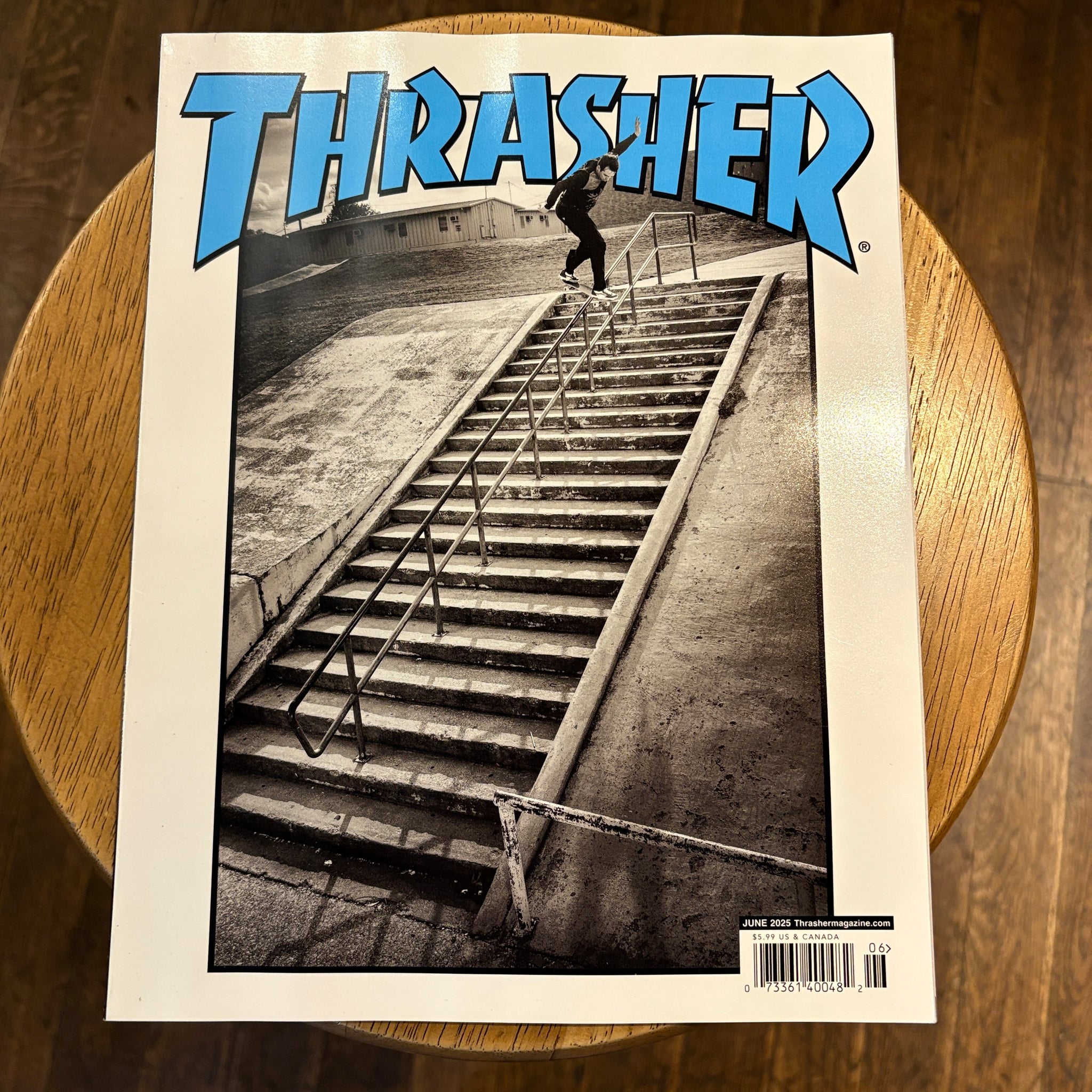 スポーツ・フィットネス Thrasher Skate Collection Box & SHOTGUN THRASHER MAGAZINE – RIVERBIRCH SKATESHOP