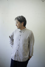画像をギャラリービューアに読み込む, [REMILLA]&nbsp;ヒトエラウンドシャツ - LT.OLV
