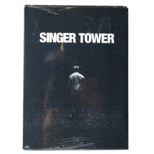 画像をギャラリービューアに読み込む, [Singer Tower] DVD by Tristan Mershon
