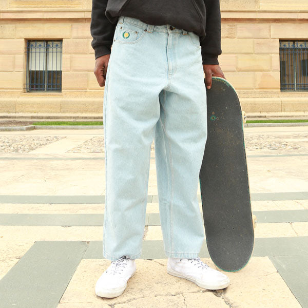 THEORIES ] “PLAZA JEANS” - LIGHT WASHED BLUE – RIVERBIRCH